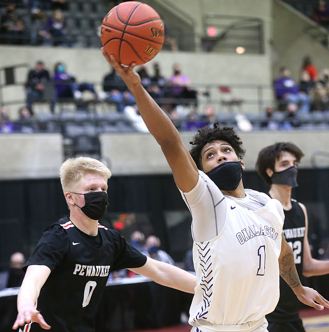 March 5: Pewaukee vs Onalaska